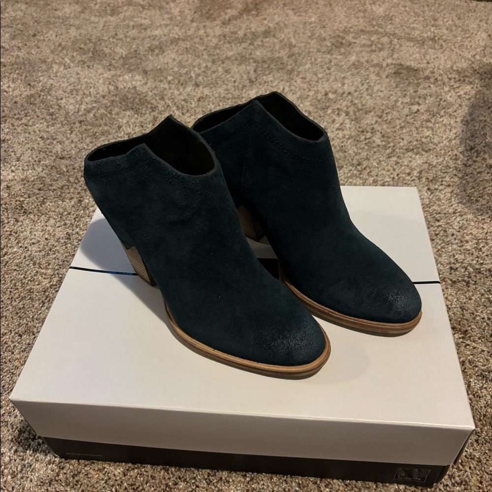 Heeled booties!
